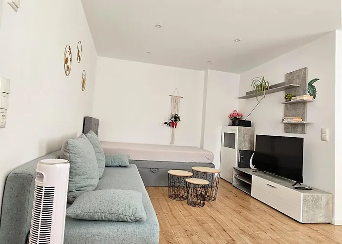 Schoene Ferienwohnung 54 M², Zentrumsnah, Kingbett