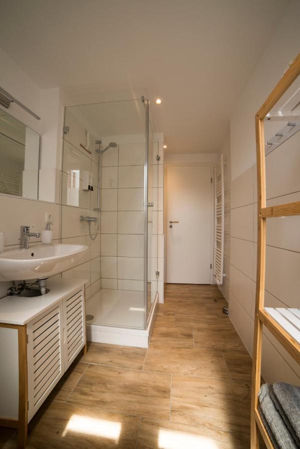 Apartment Schoene 54 M², Zentrumsnah, Kingbett Erfurt
