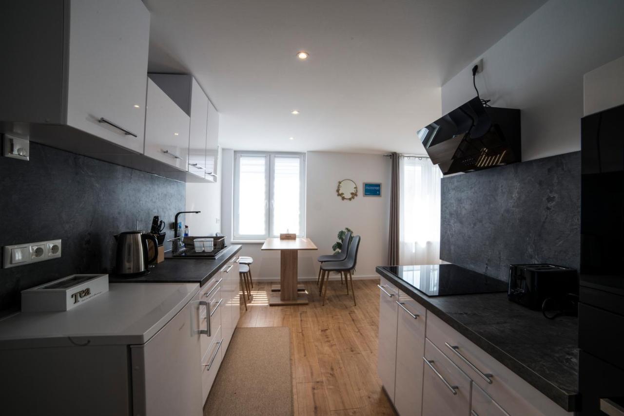 Schoene 54 M², Zentrumsnah, Kingbett Apartment *